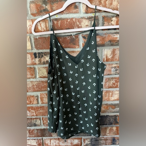 LOFT Forest Green Camisole with Design - Picture 2 of 7